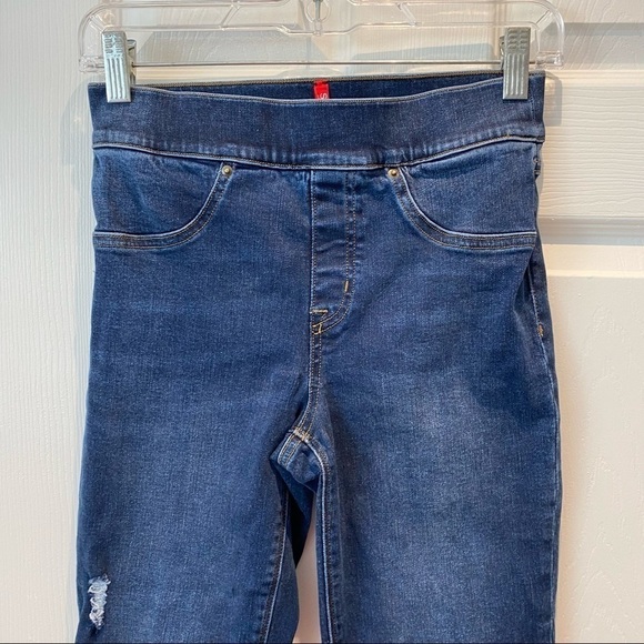 Spanx Pull On Distressed Jean Raw Hem Jegging Dark Wash size Small - Picture 10 of 10